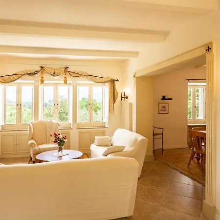 La Passione Charme House 4*