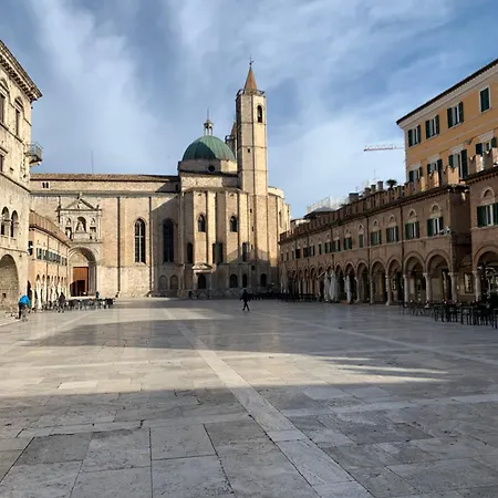 La Passione Charme House Bed & Breakfast 4*