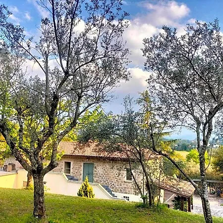 La Passione Charme House Bed & Breakfast 4*