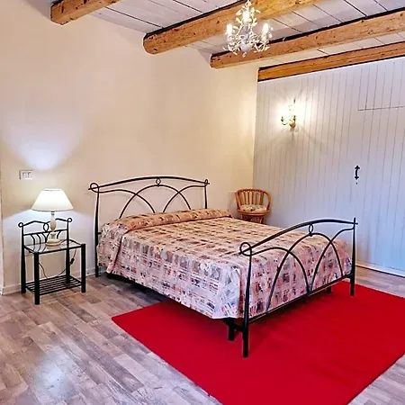 La Passione Charme House Bed & Breakfast 4*