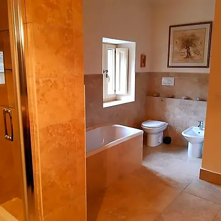 La Passione Charme House Bed & Breakfast Venarotta